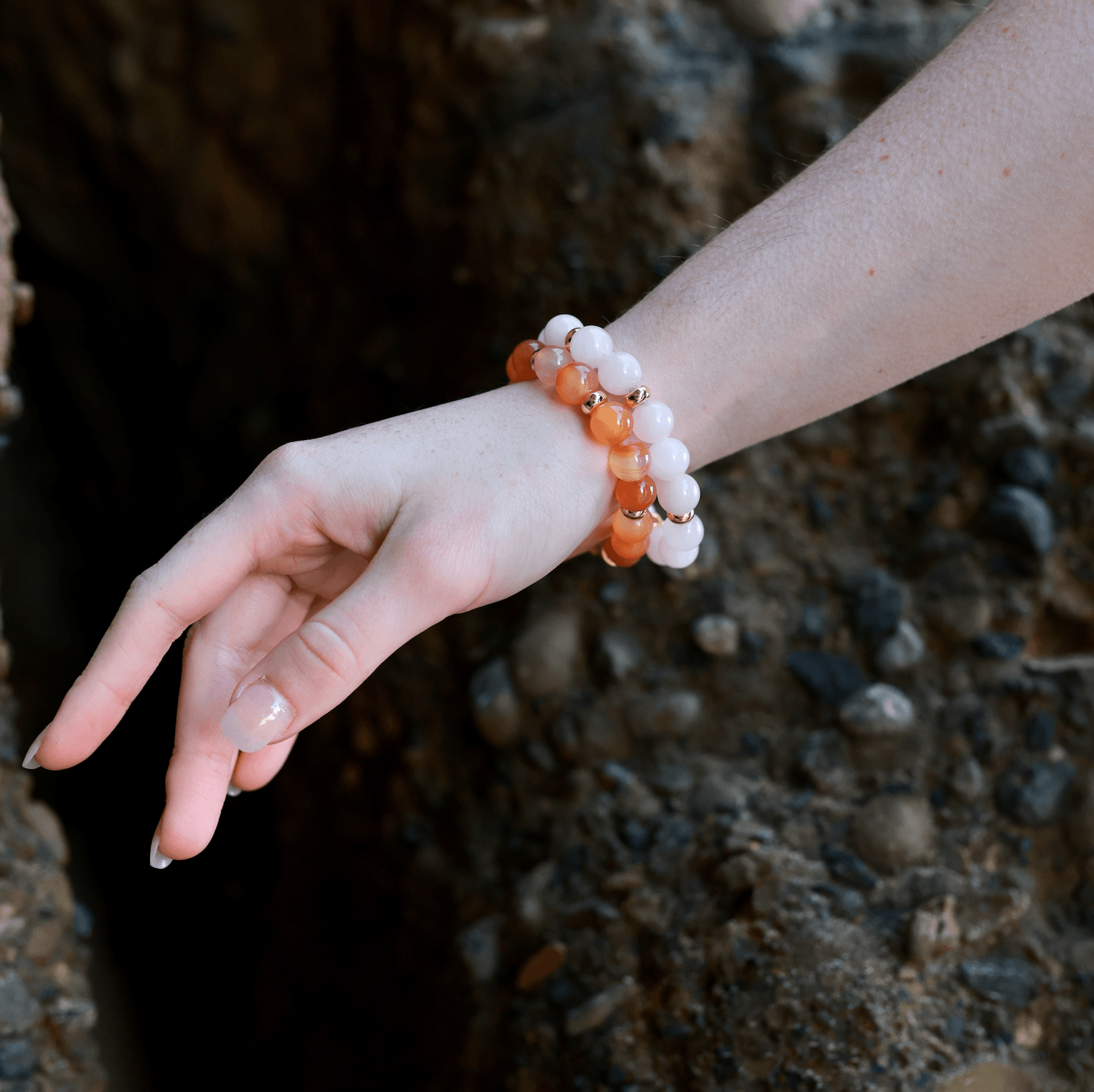 CARNELIAN & GOLD BEADED BRACELET - HALCYON COLLECTION - Headless Nation