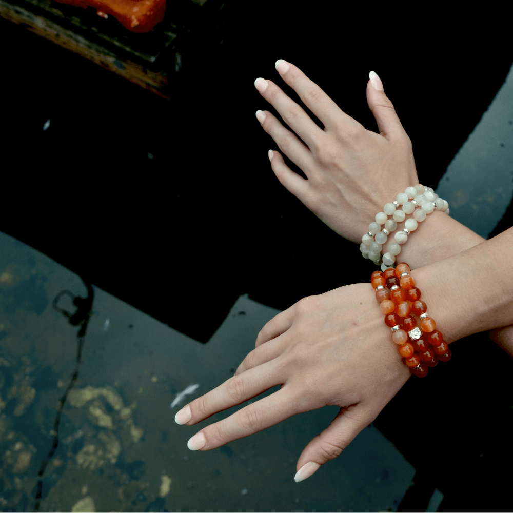 CARNELIAN & STERLING SILVER BEADED BRACELET - Headless Nation