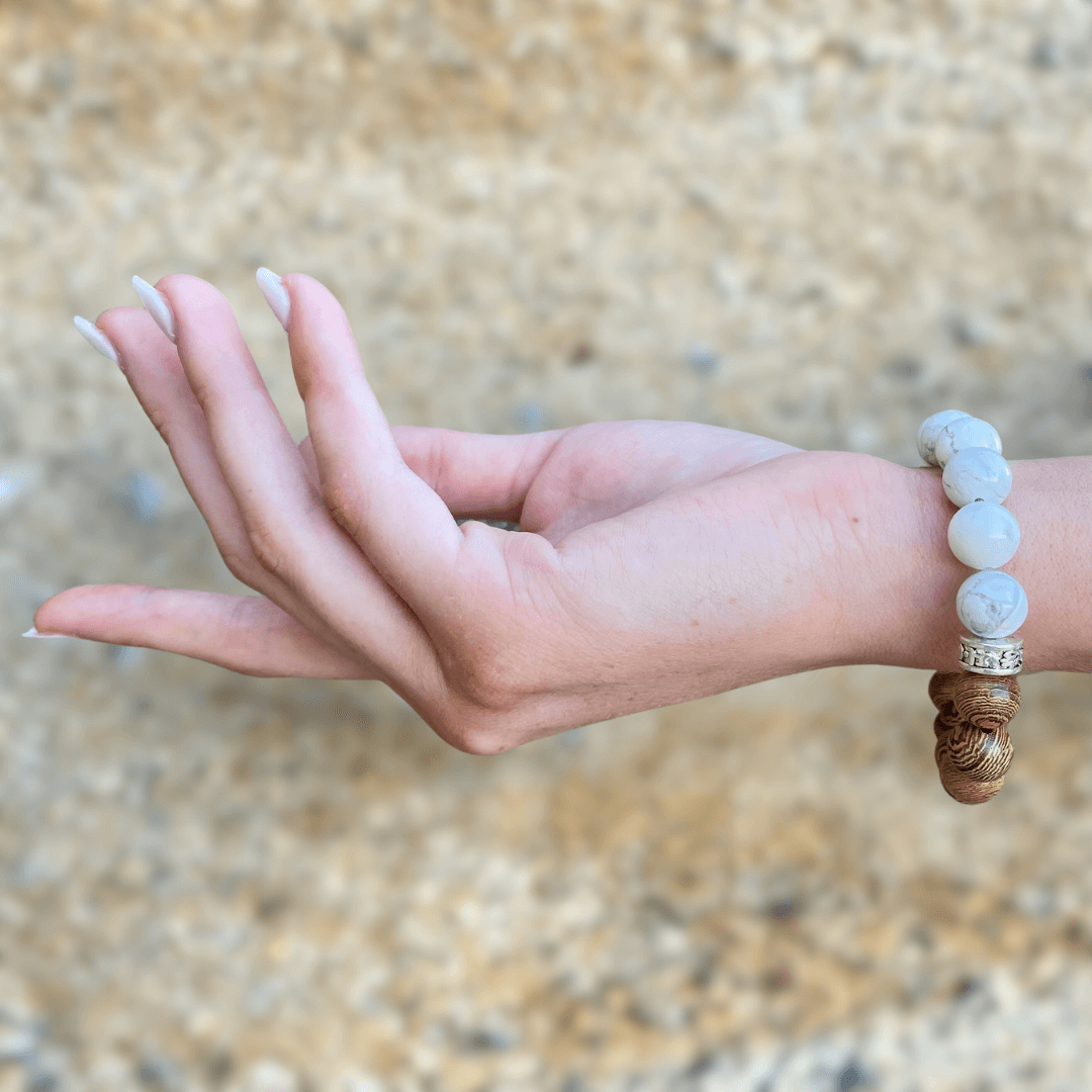 WHITE HOWLITE & WOOD BEADED BRACELET - Headless Nation