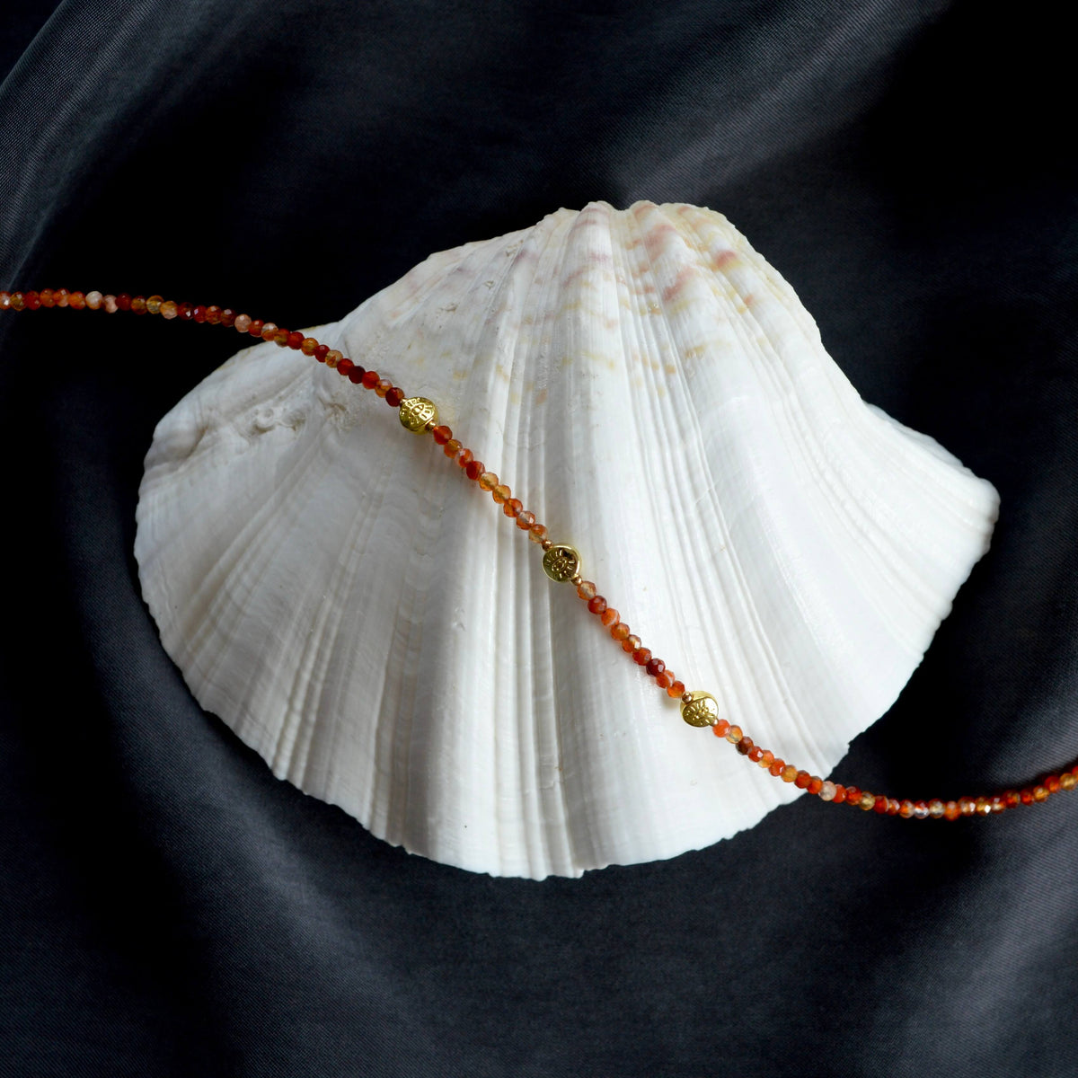 THE DAINTY- EYES- Carnelian- NECKLACE - Headless Nation