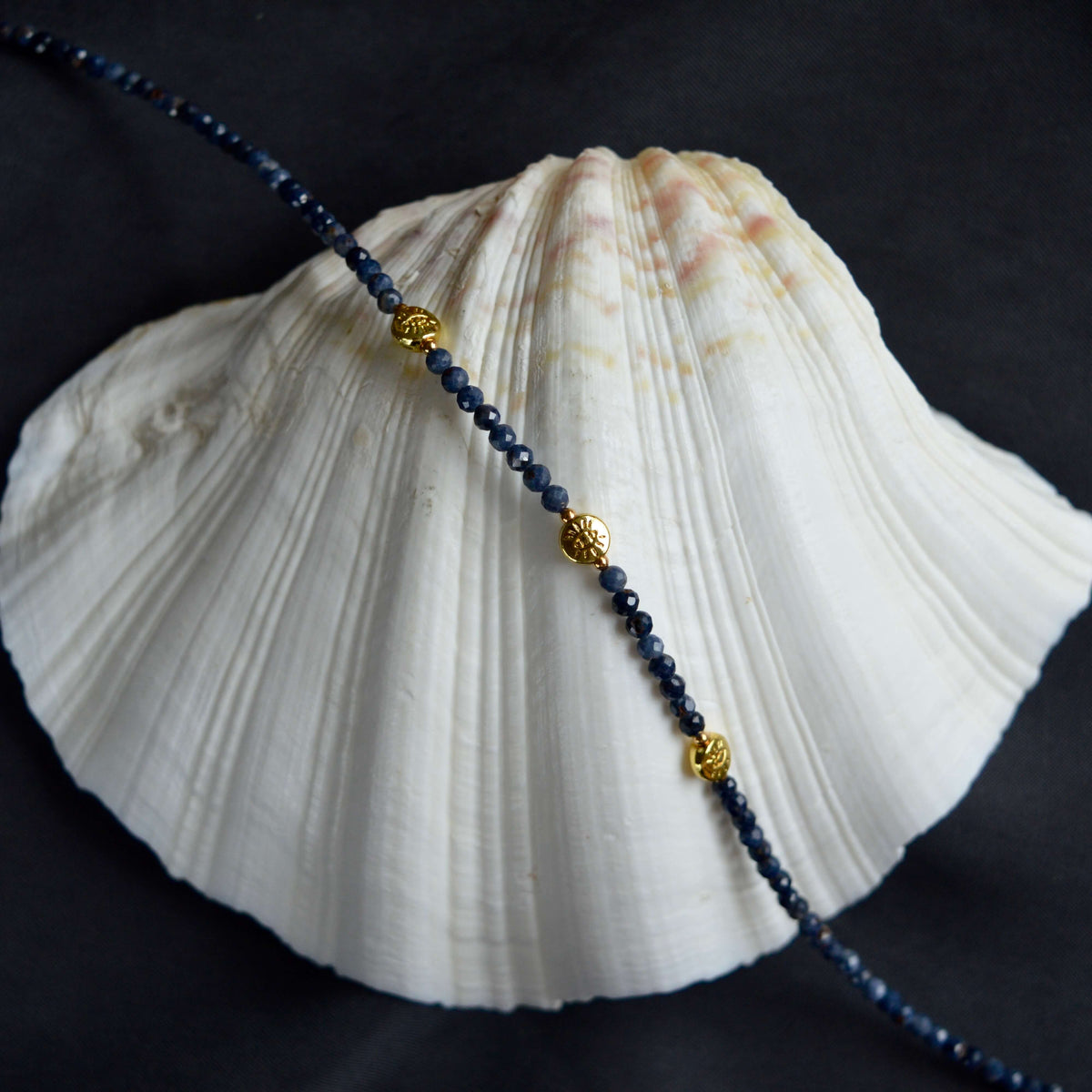 THE DAINTY- EYES- Sapphire- NECKLACE